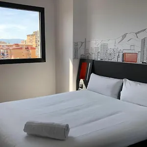 easyhotel-malaga-city-centre.es-andalucia.com/