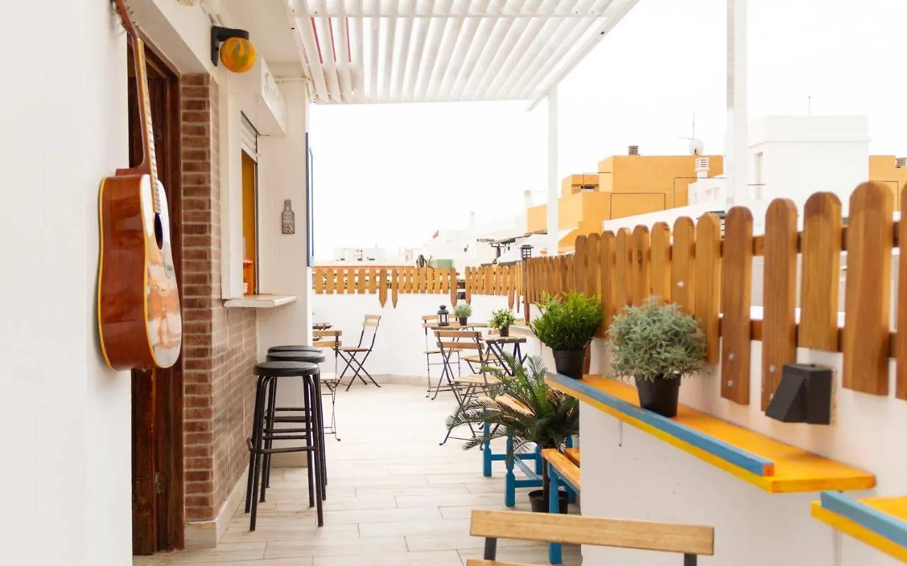 Casa Grande Surf Hostel El Medano  0*, El Medano (Tenerife)