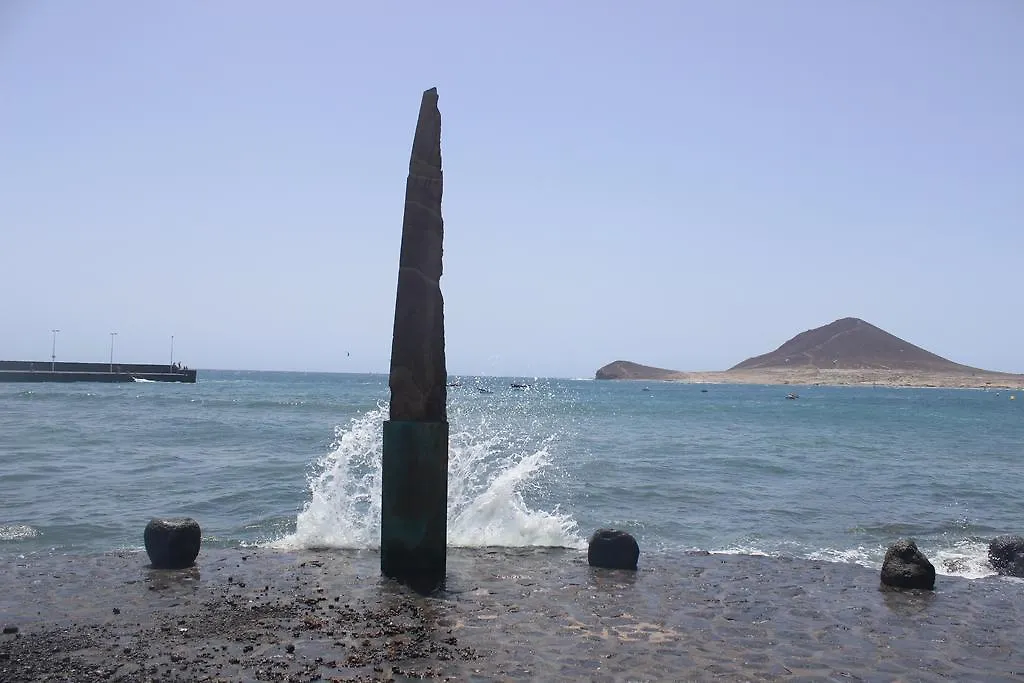 Casa Grande Surf Hostel El Medano  0*, El Medano (Tenerife) Spain